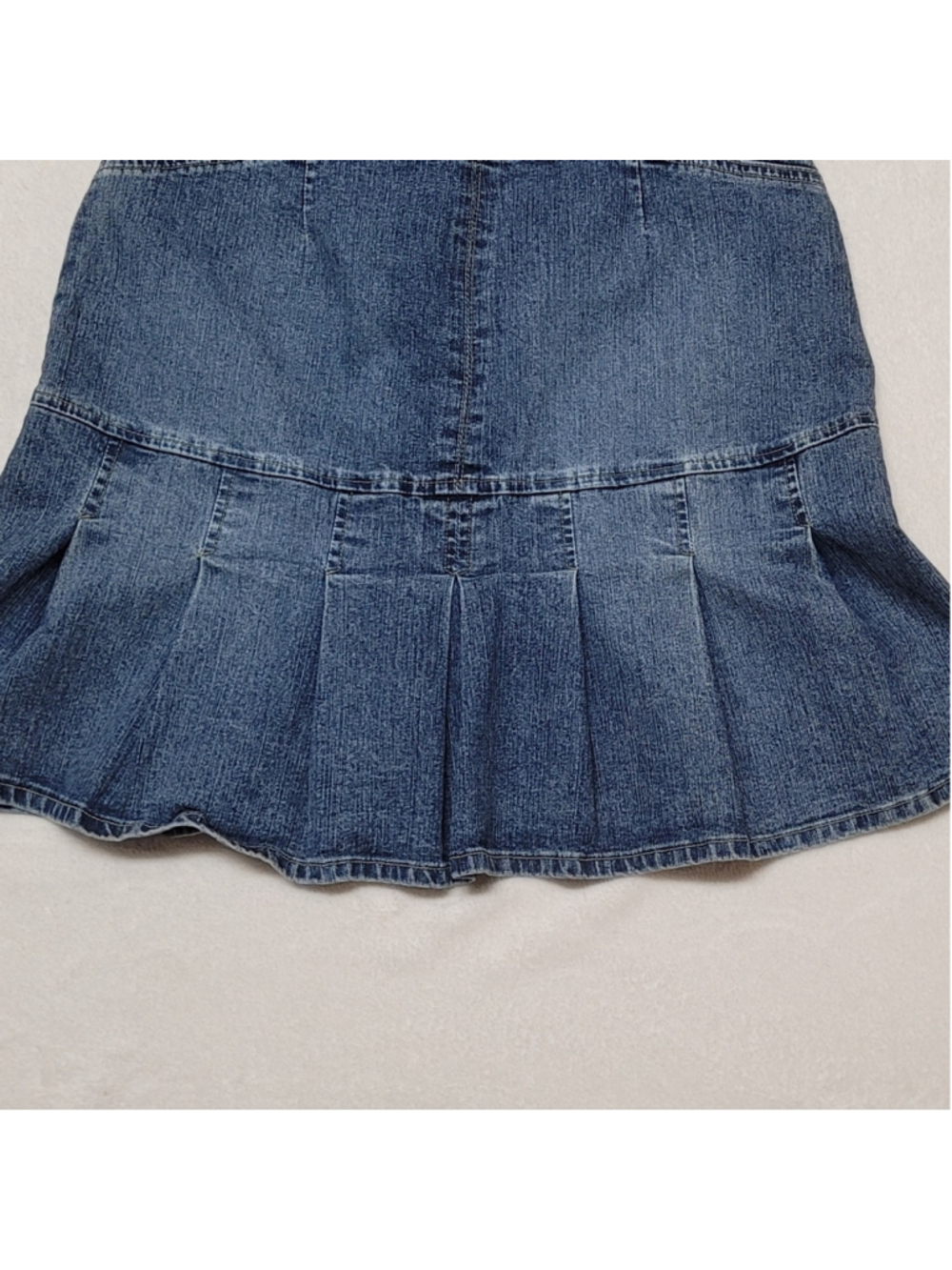Vintage 90s Carolina Blues High Waist Stretchy Mid Wash Pleated Micro Mini Skirt - Picture 8 of 9